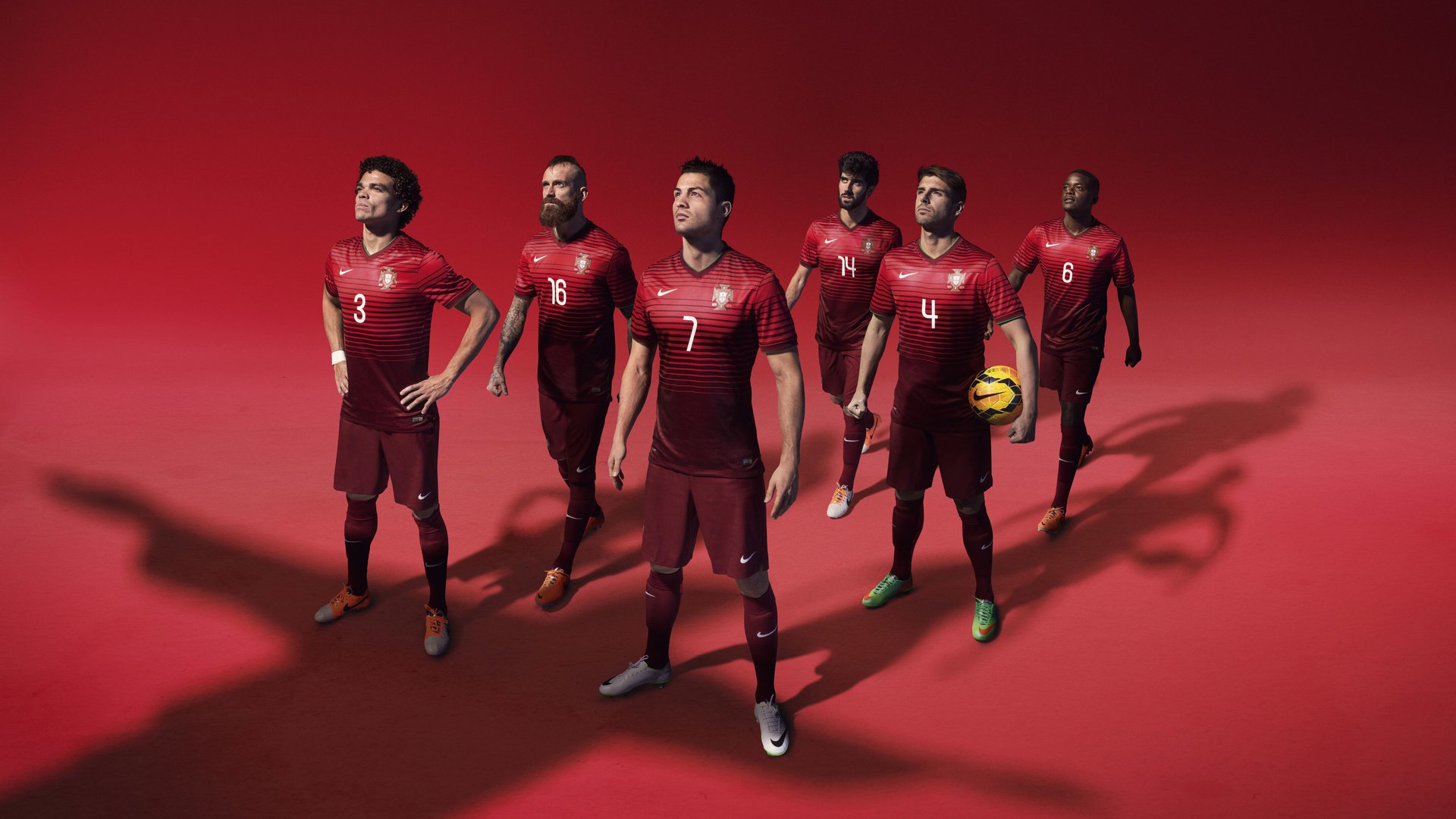 四大豪门集体受阻争冠格局又添变量，四大豪门俱乐部